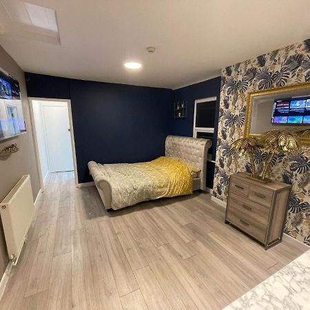Selection Of Stylish Apartments Within Walking Distance Of Cardiff City Centre 외부 사진