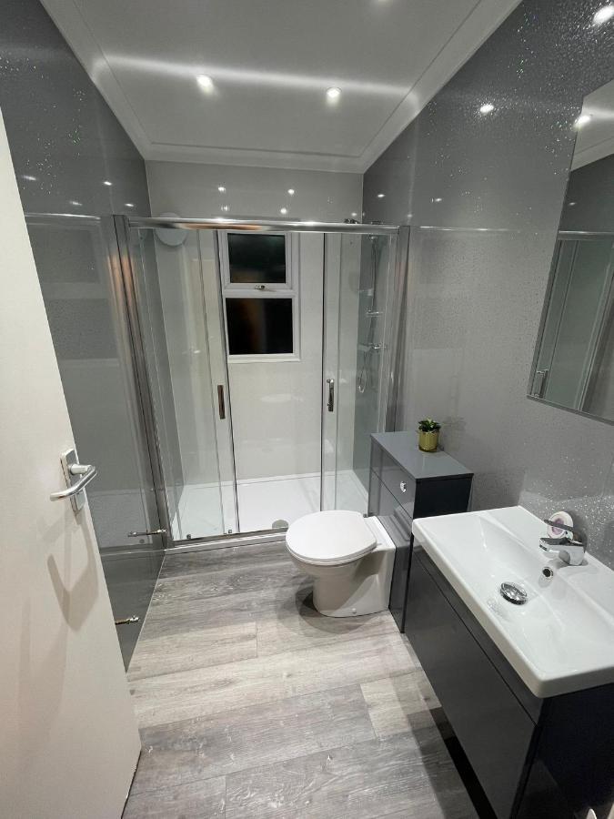 Selection Of Stylish Apartments Within Walking Distance Of Cardiff City Centre 외부 사진